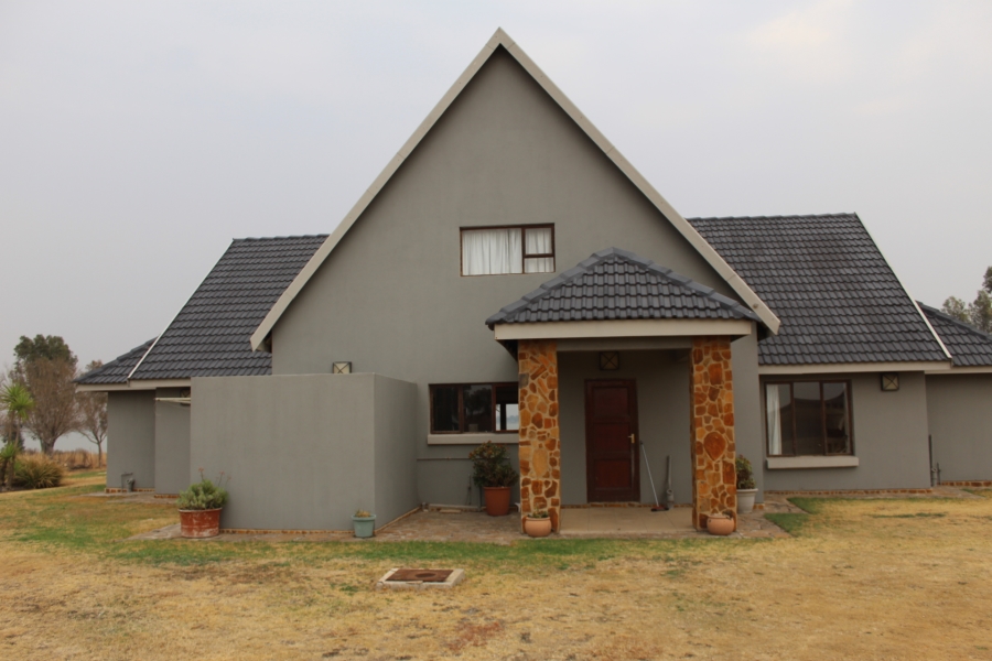 4 Bedroom Property for Sale in Metsimaholo Free State